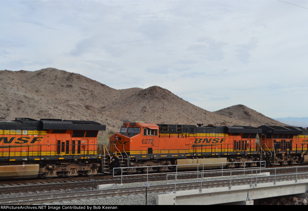 BNSF 6272